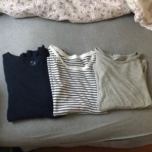 Set of 3 GAP long sleeve shirts